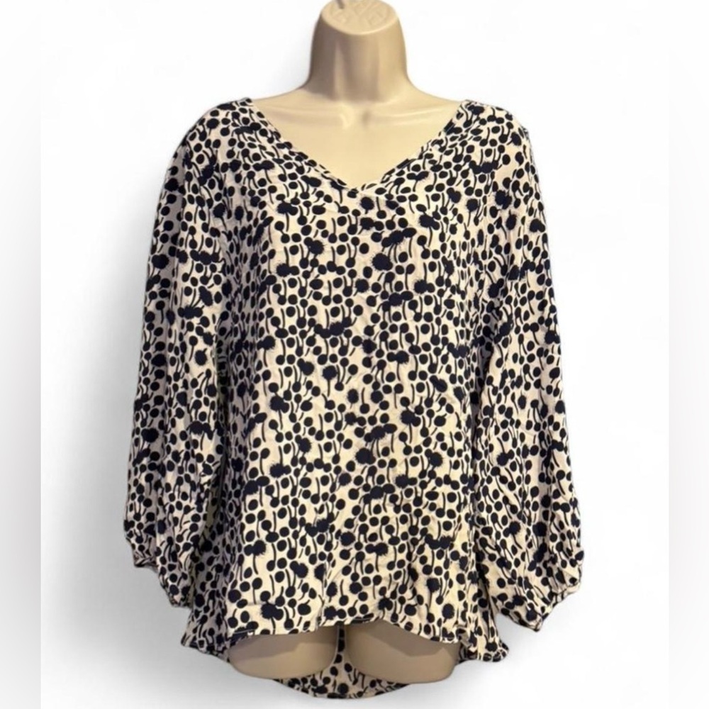Islefield 100% Silk Blouse L Navy & Cream Abstract Print 3/4 Sleeve Flowy Top